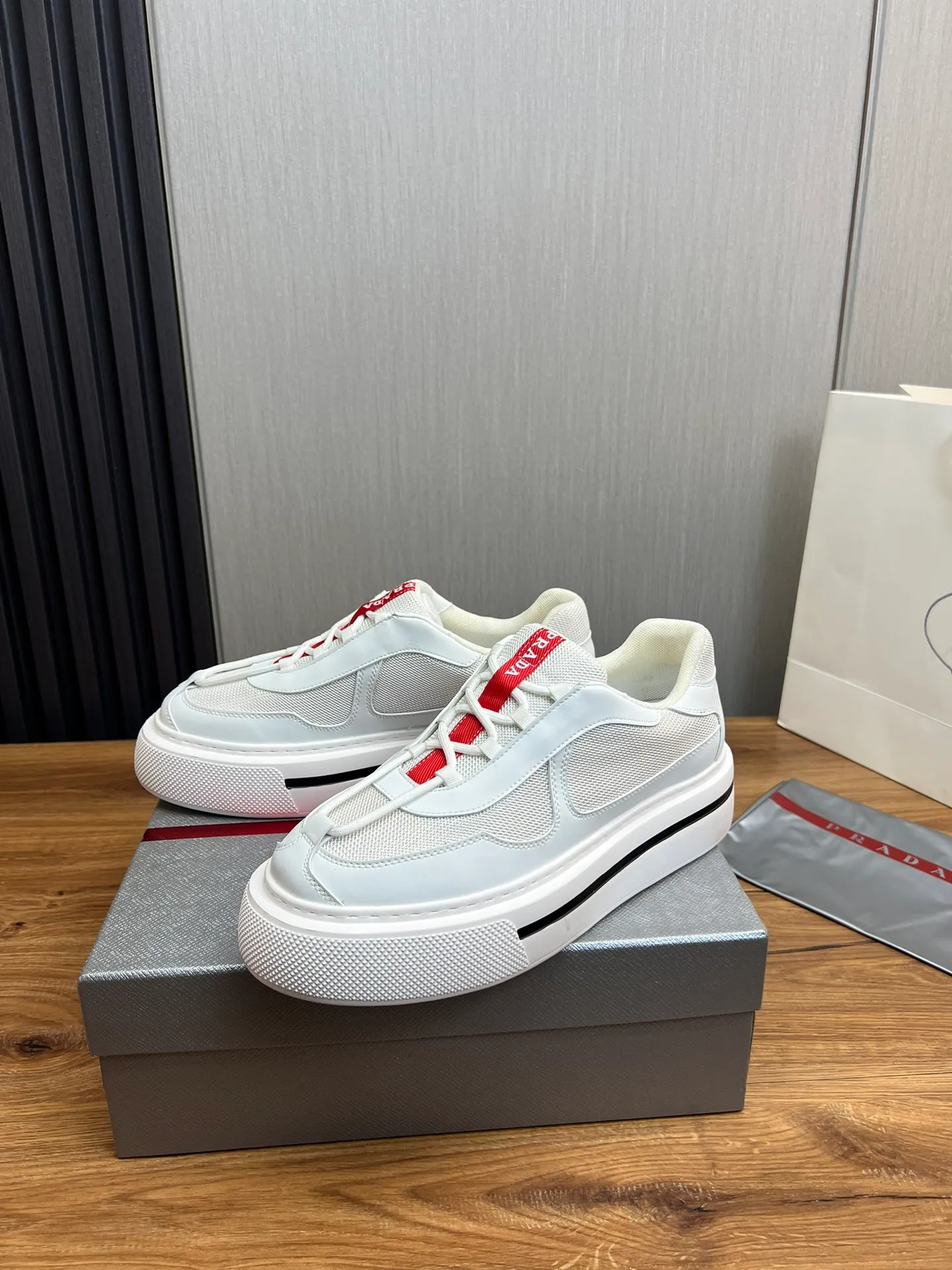 Men's shoes 💰580💰 [PRADA] Men's shoes are popular in the counter, official website is synchronized, 1 high-quality shipment ✔️Original fly-woven cowhide + cowhide lining, 1🆚1 replica, original sole, 38-45 (45 customized, non-refundable)